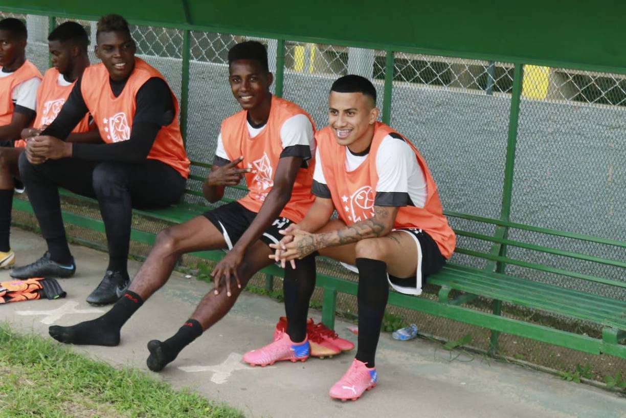 Selvin Guevara: El volante es nuevo jugador del Honduras Progreso, llega procedente del Marathón.