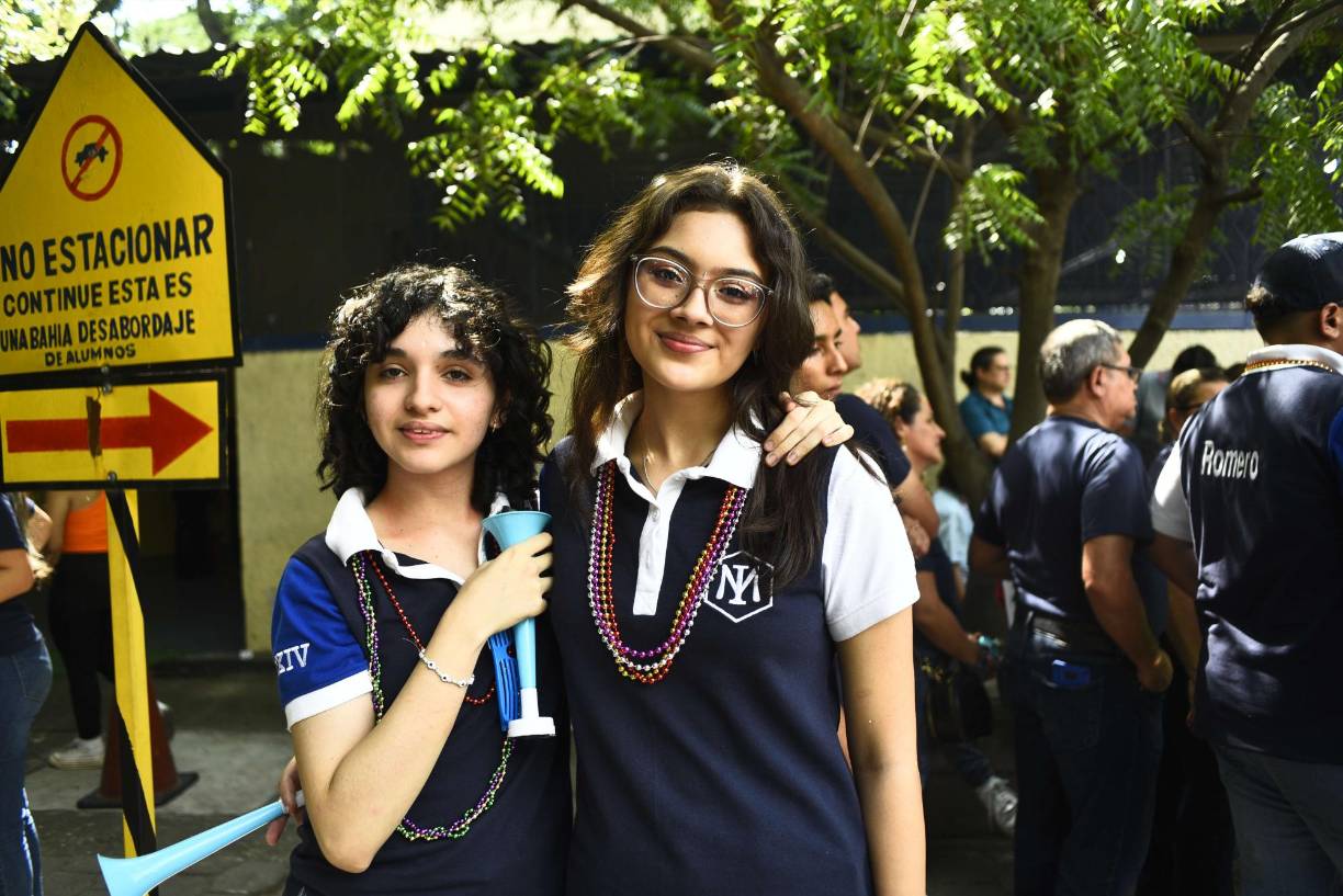 Daniela Osorio y Alma Bueso