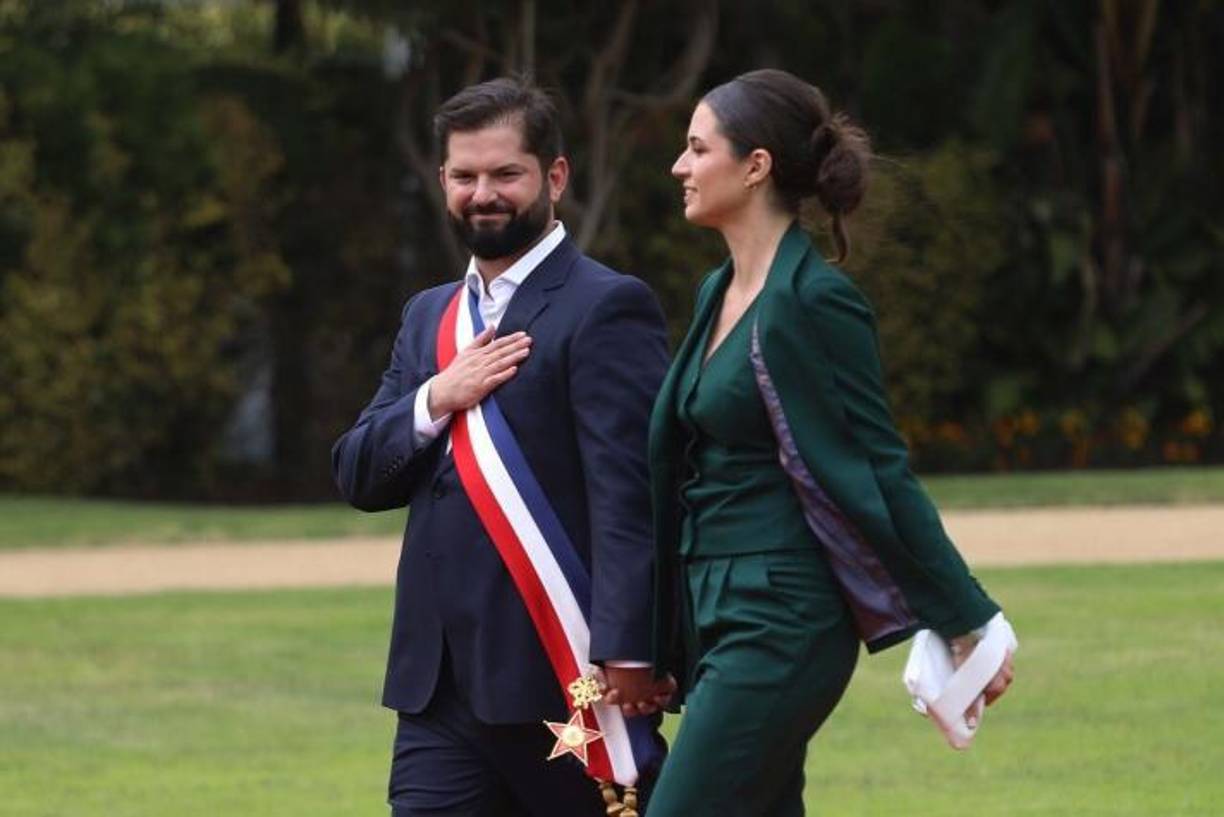En ese sentido, el gobernante descartó que la separación fue por infidelidad. “Para los apostadores de posibles miserias ajenas, les cuento que estamos bien, que ninguno de los dos tiene otras parejas y todo ha sido conversado largamente como dos personas que han vivido juntos los años más intensos de nuestras vidas”. 