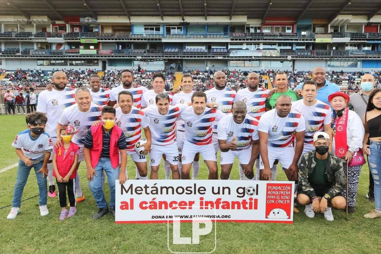 Una buena causa. Los fondos que se recaudaron en el partido son a beneficio de la Fundación Hondureña para combatir el cáncer infantil.