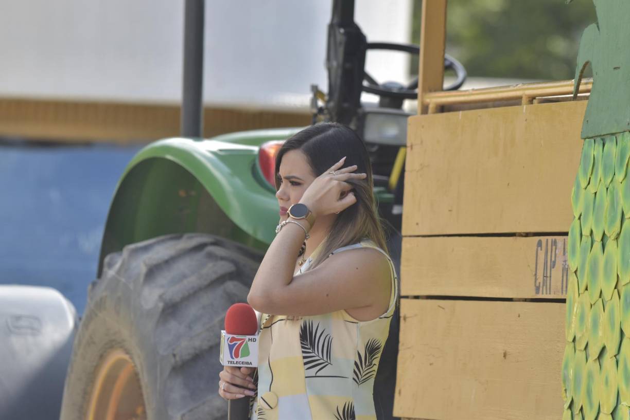 Dariana Reyes además presenta Ciudad Paraíso fin de semana, programa donde realiza viajes a nivel nacional e internacional para destacar el turismo regional.