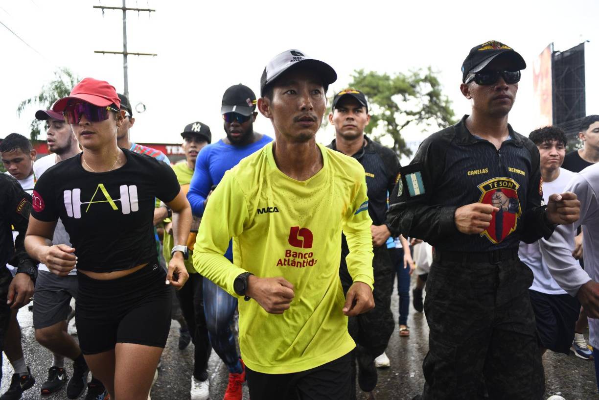 Fueron casi cuatro meses y 3,000 kilómetros, de un largo y duro recorrido que hizo el japonés Shin Fujiyama para cumplir su “reto loco” y de esta forma recaudar fondos para mejorar 10 centros educativos de Honduras.