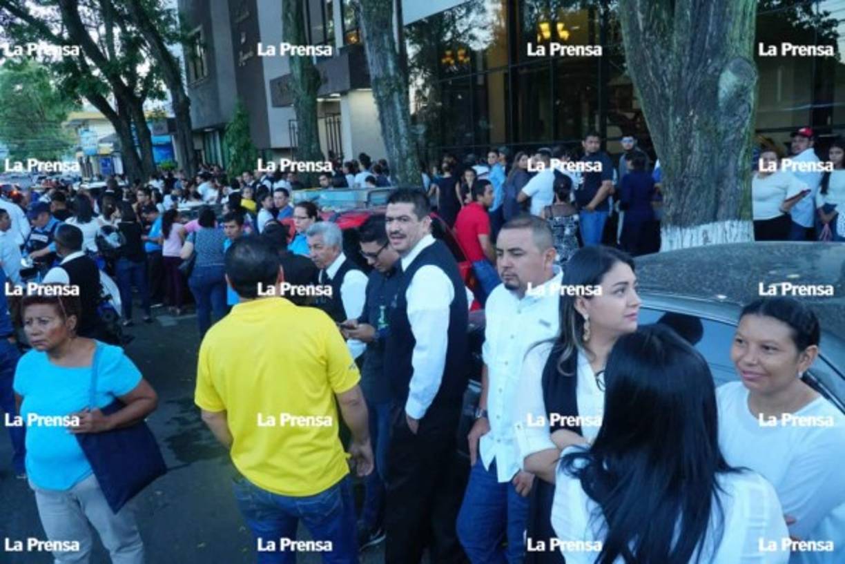 Miles de cristianos han expresado su pesar a través de las redes sociales este sábado, pues por muchos meses se mantuvieron en constante oración por la pastora conocida por liderar los tiempos de alabanza en su congregación.