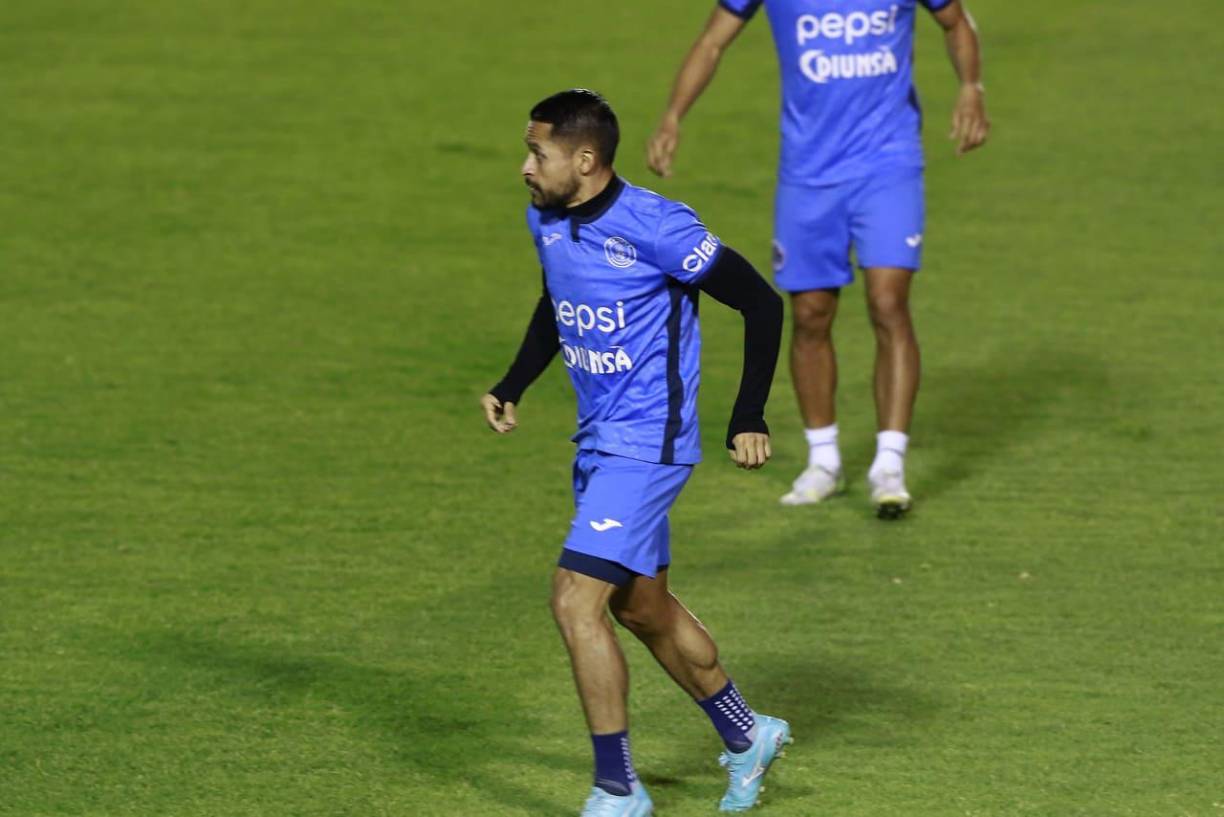 Omar Elvir jugará en el sector izquierdo de la defensa. El estadio que acogerá el encuentro será el capitalino Doroteo Guamuch Flores. 