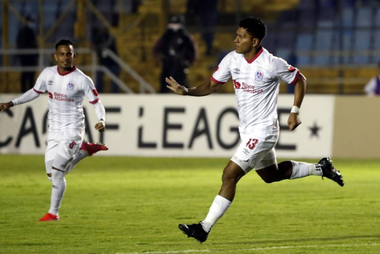 Brayan Moya puso a ganar al Olimpia en el minuto tres con un cabezazo.