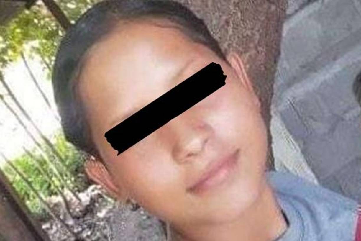 Una jovencita de tan solo 16 años de edad fue encontrada asesinada en unos matorrales del municipio de Villanueva, el trágico crimen ocurrió el pasado 24 de diciembre y cuatro días después sus familiares se dieron cuenta de la noticia.