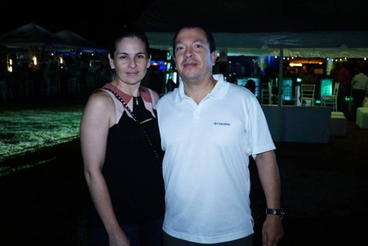 Jeanine y Humberto Salgado.