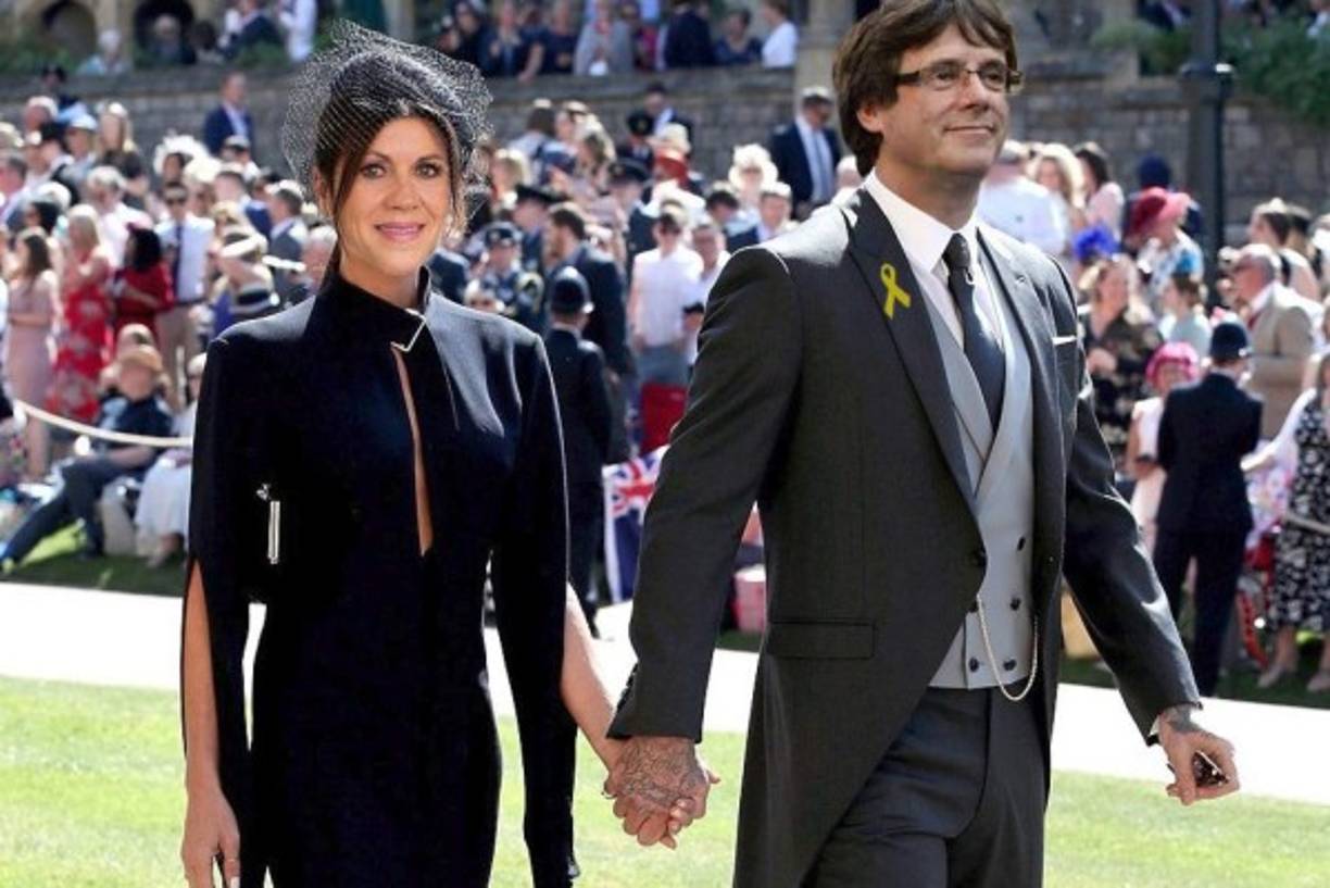 Los beckham impresionaron al llegar a la boda real, tanto que fueron parodiados con los puigdemont.
