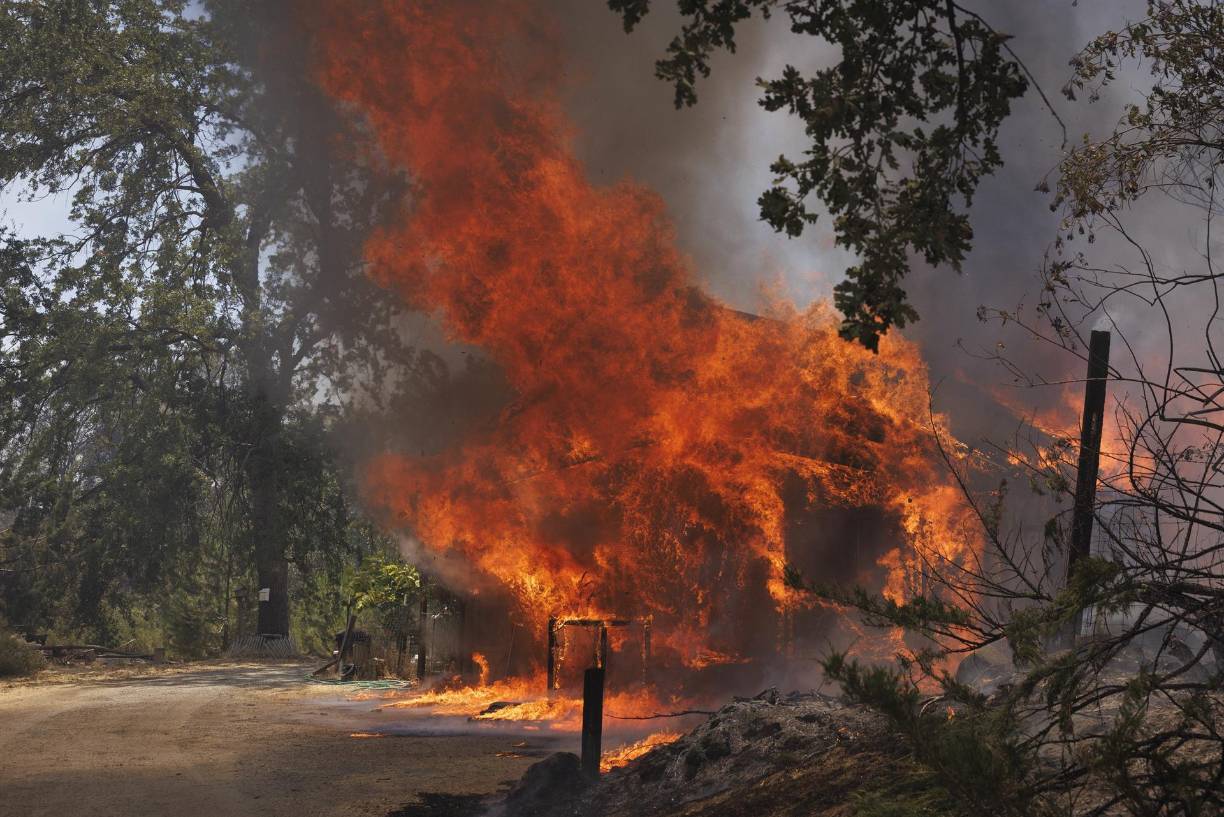 En apenas tres días se convirtió en el mayor incendio en lo que va de temporada en California.