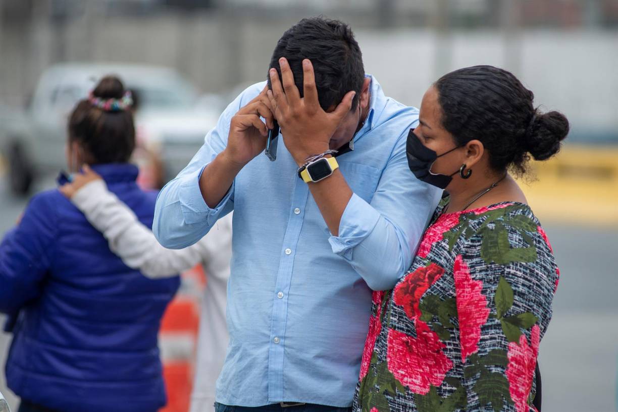 Los internos se enfrentaron con armas de fuego y explosivos, pese al estado de emergencia que rige en las sobrepobladas cárceles de Ecuador, donde este año han sucedido de las mayores matanzas en la historia penitenciaria de Latinoamérica. 