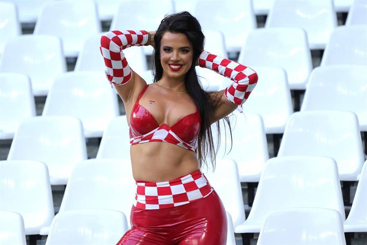 La sexy fanática ha estado presente durante todo el Mundial de Qatar para apoyar a Croacia.