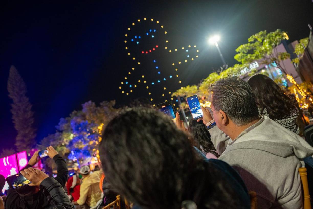 Las autoridades salvadoreñas destacaron el evento que da inicio a las fiestas de fin de año.