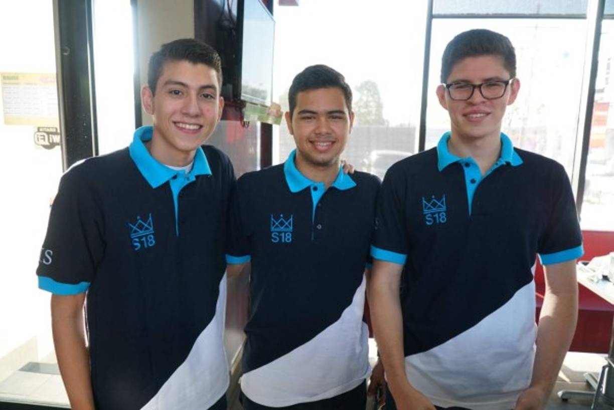 Edwin Ramírez, Daniel Panayotti y Marco López.