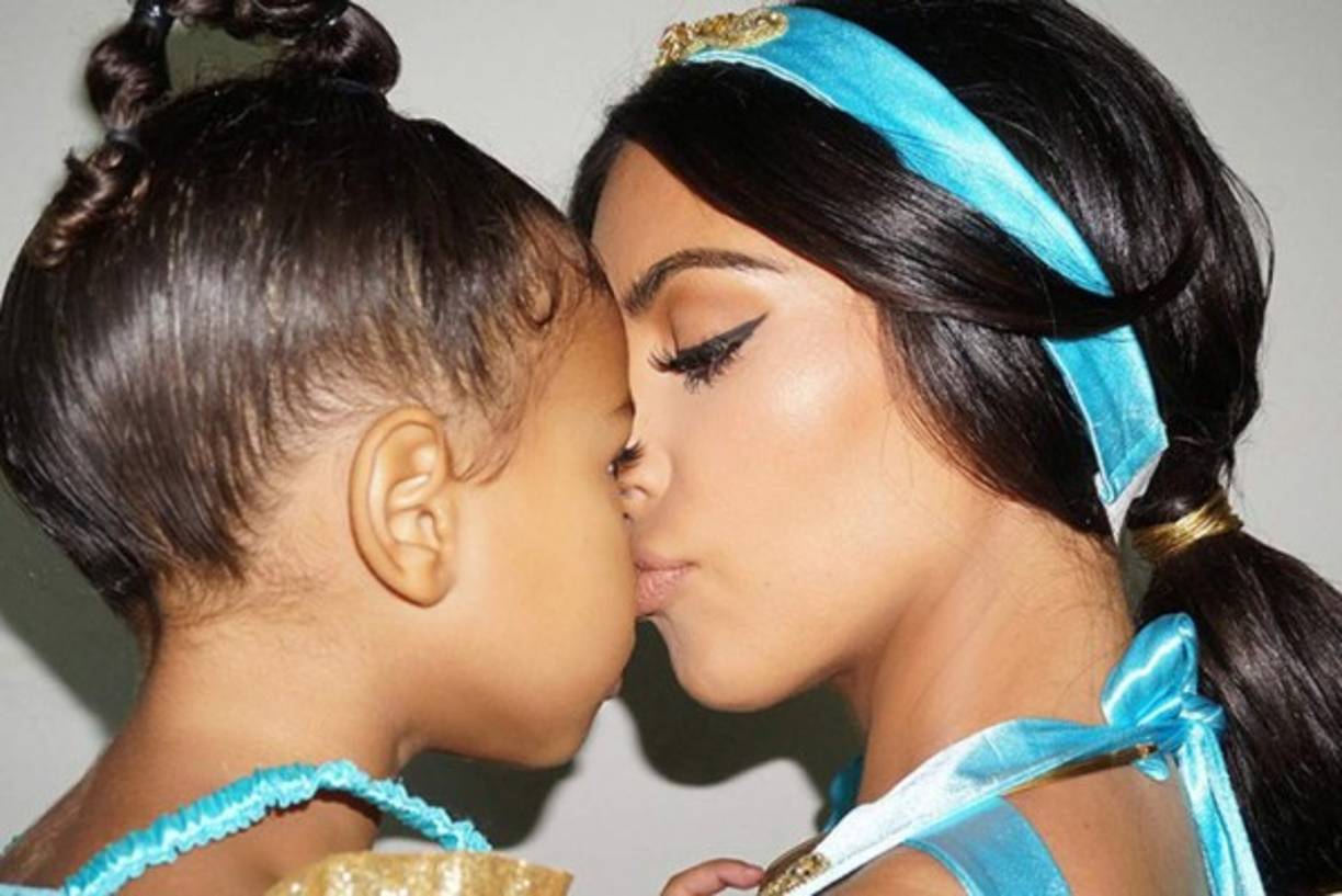 Kim eligió celebrar 'halloween' al estilo de Aladino.