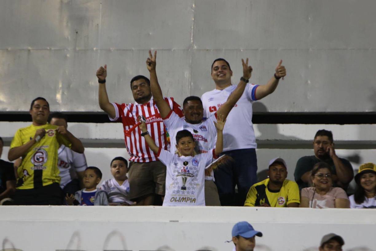 La cámaras de Diario LA PRENSA capturaron las mejores imágenes del ambiente en el recinto de Comayagua.