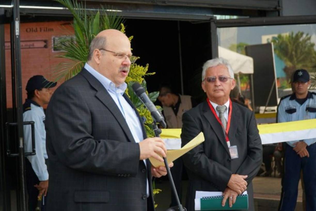 El presidente de Grupo Opsa, Jorge Canahuati, dirigió unas palabras a los asistentes.