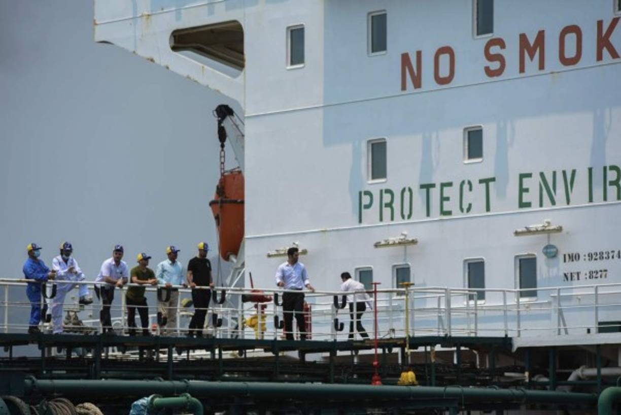 'Gracias al presidente (Hasán) Rohaní (...) y a toda Irán, desde el corazón, por su solidaridad, por su apoyo, por su valentía, por su decisión', expresó el presidente Nicolás Maduro este domingo, cuando los buques ya habían entrado en aguas territoriales venezolanas.<br/>