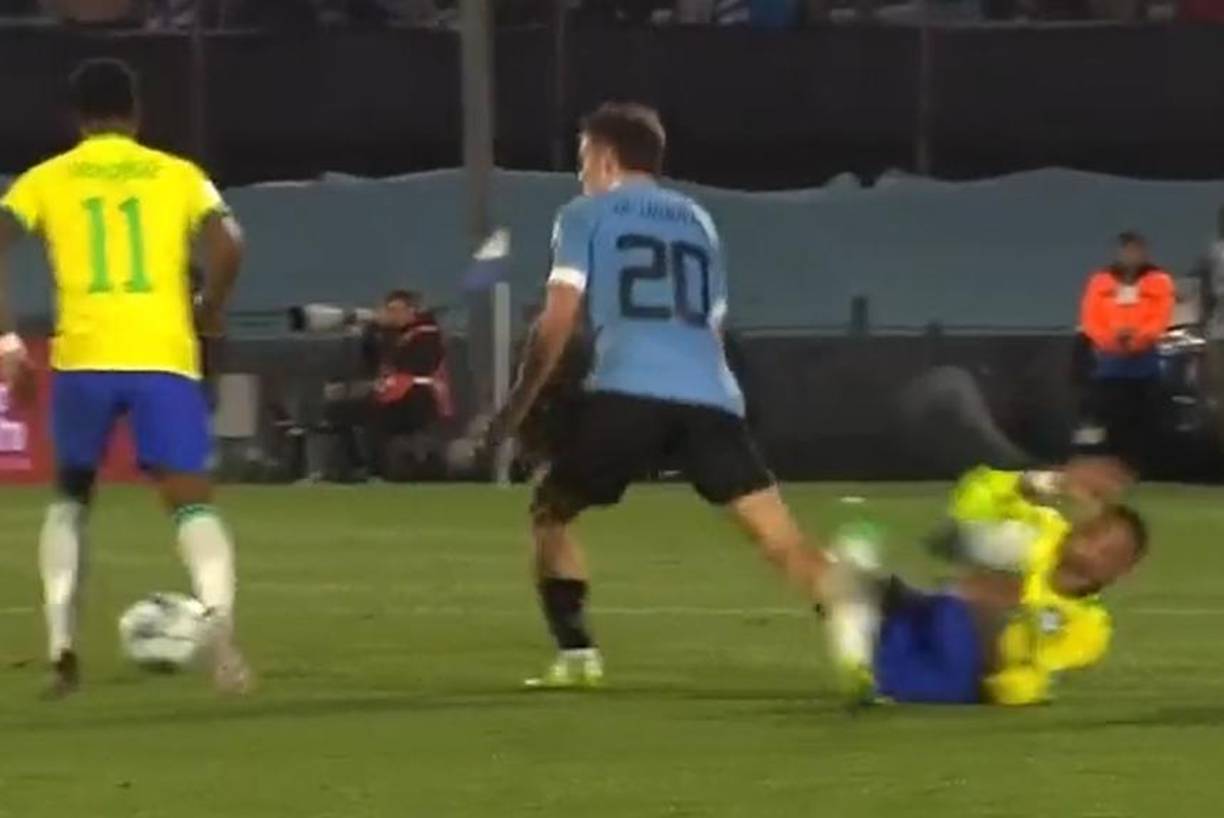 Neymar ha encendido las alarmas en Brasil. 