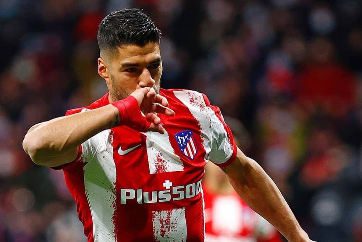 El Nacional de Uruguay sueña con tener en sus filas al delantero uruguayo Luis Suárez. El atacante es agente libre y hace unos días atrás rechazó fichar por el River Plate.