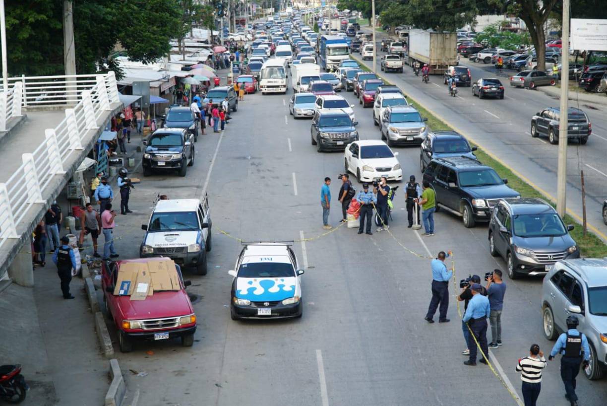 Además aseguró que su hijo no tenía problemas con nadie y nunca lo han amenazado.