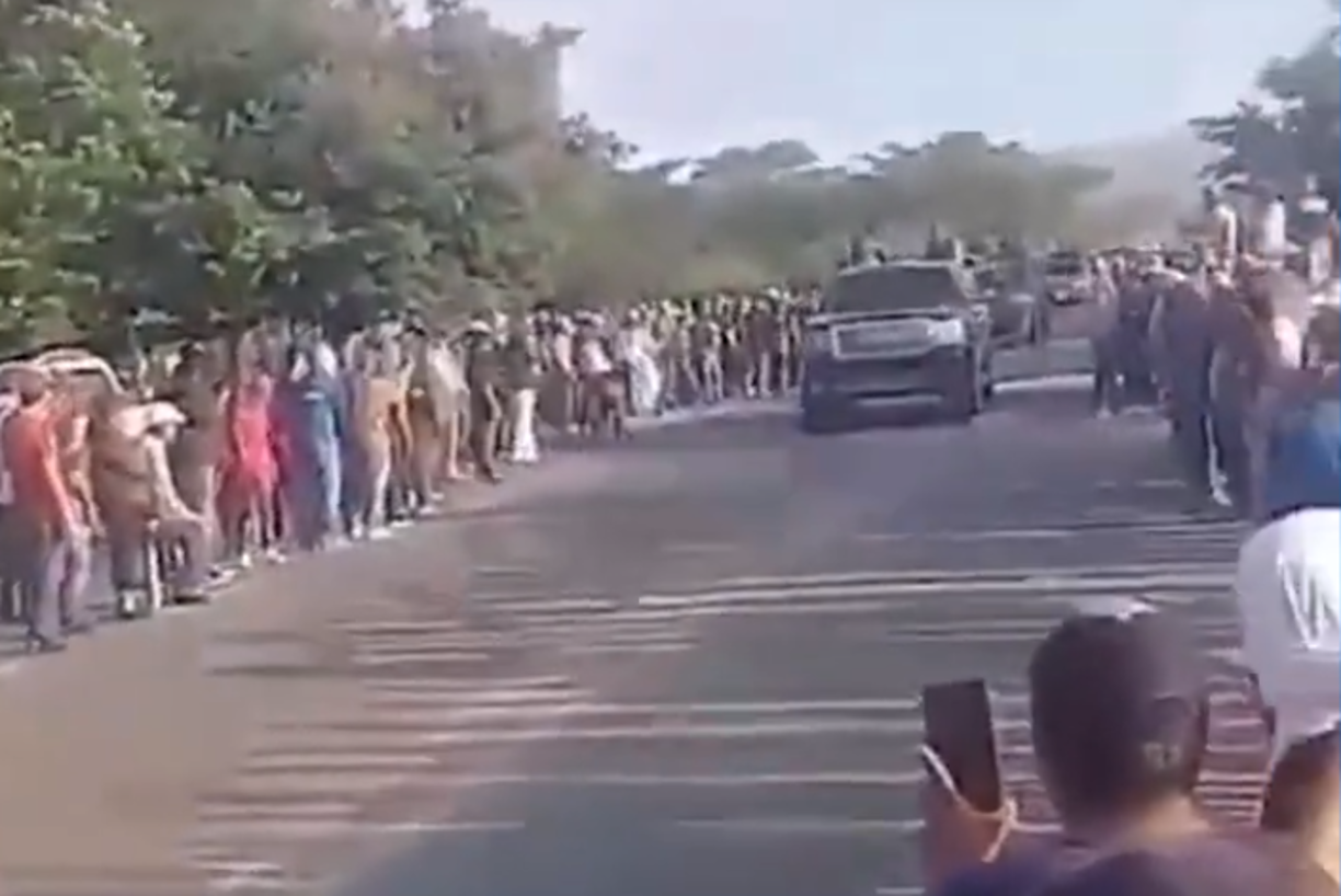 Los vehículos eran blindados y modificados para cargar armas potentes como la Barrett 50.