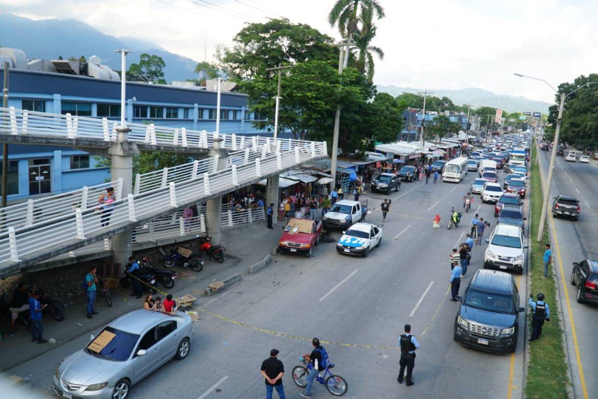 Según el padre de la víctima, Josué Castillo hacía media hora que había salido de la casa a buscar un repuesto.