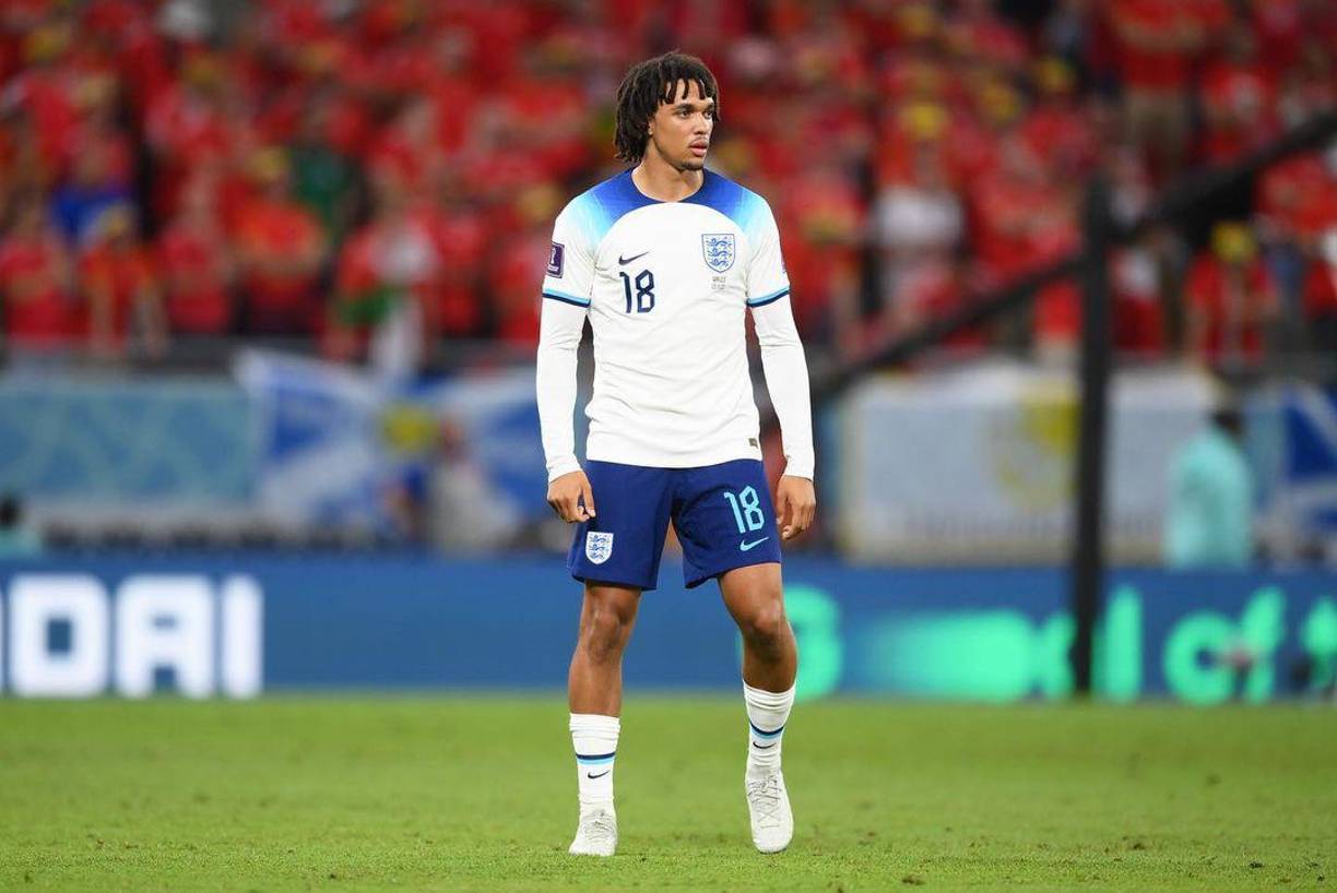 Luego del fichaje de Kylian Mbappé y la posterior presentación, Real Madrid comenzó a negociar otro bombazo de mercado que entiende como necesario y como una oportunidad muy valiosa: fichar a Alexander Arnold.