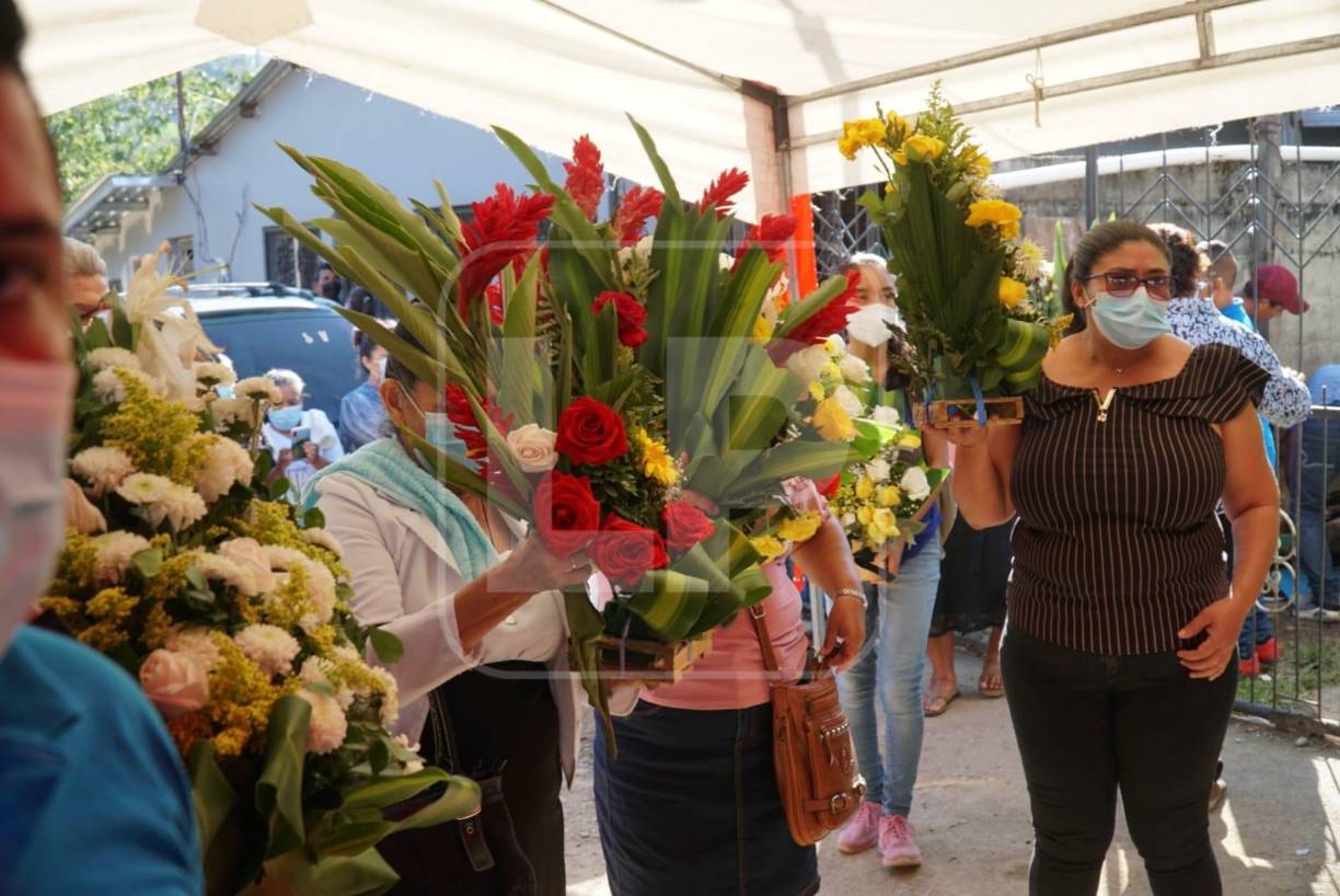El dolor de quienes lo conocieron y tuvieron la oportunidad de verlo crecer es un mayor, pues afirman que el sacerdote se caracterizó por su servicio a la iglesia.