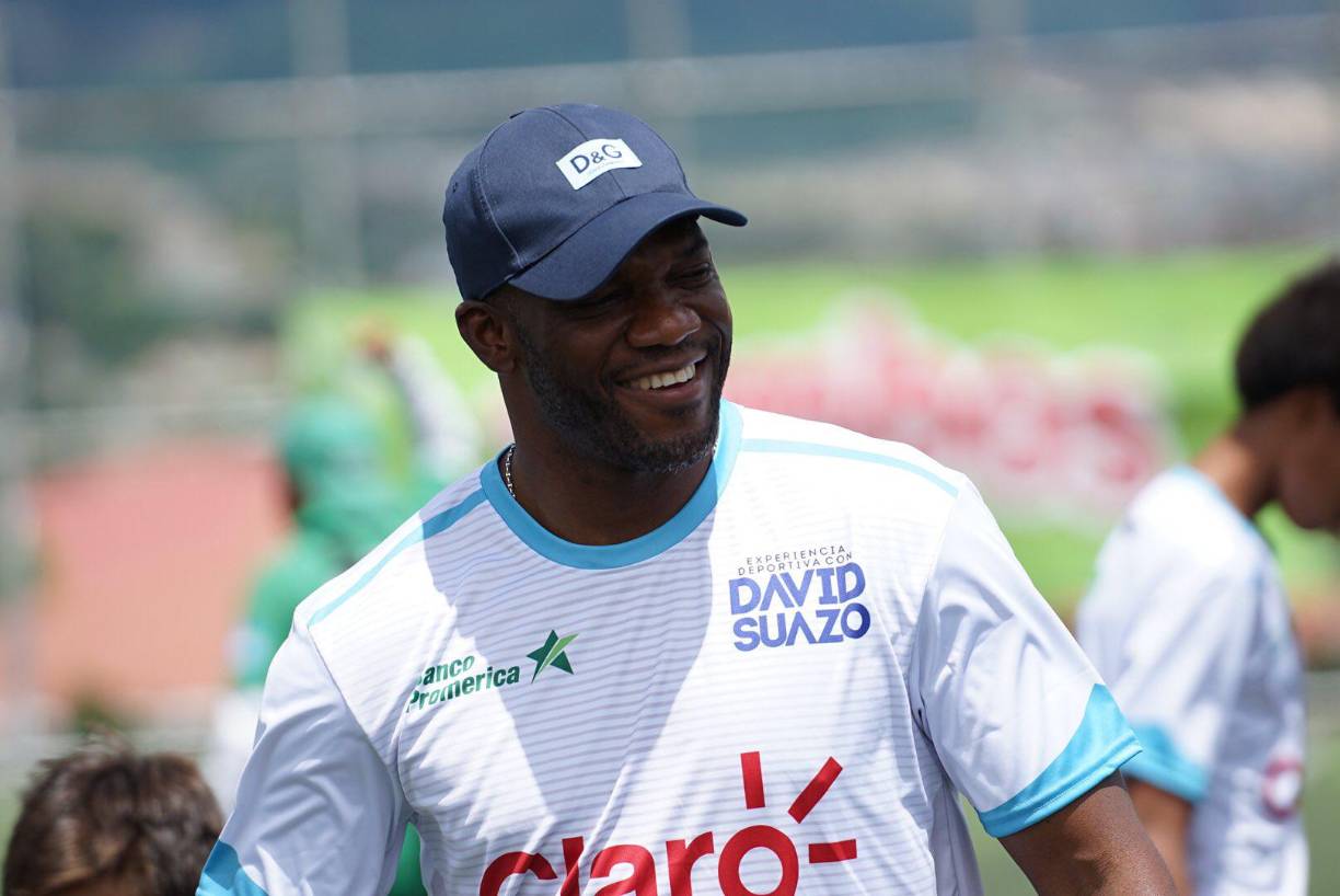 David Suazo estará compartiendo con niños de 11 a 16 años, en un evento que será inolvidable para todos los jóvenes que logren estar presente en la “Experiencia Deportiva David Suazo”.
