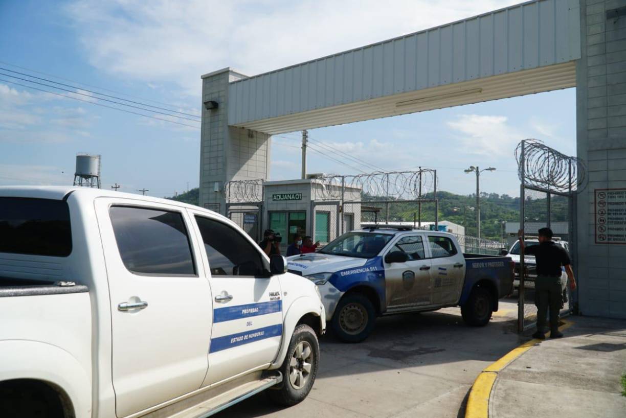 autoridades penitenciarias informaron que los victimados estaban presos por los delitos de extorsión, asociación ilícita, atentado, robo de vehículo agravado continuado, privación injusta de la libertad, secuestro, robo agravado continuado, homicidio, almacenamiento de armas de fuego de uso prohibido y tráfico de drogas.