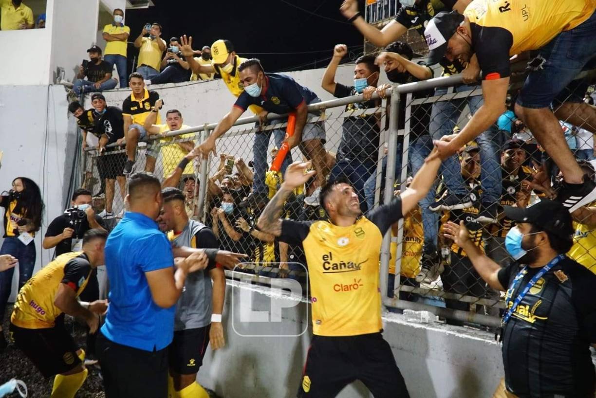 Ramiro Rocca se volvió loco en los festejos del Real España.