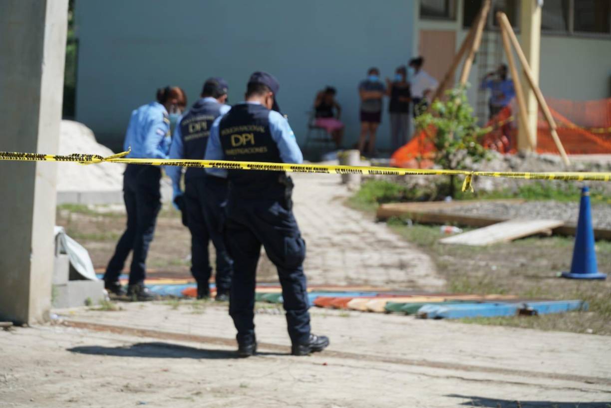 El trágico suceso ocurrió a eso de las 7:00 de la mañana de este jueves.