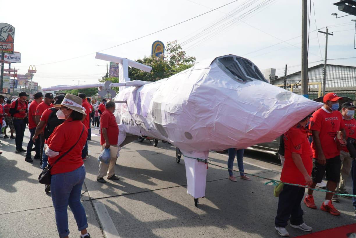 Marcha del Día del Trabajador en San Pedro Sula. Fotos: José Cantarero / La Prensa