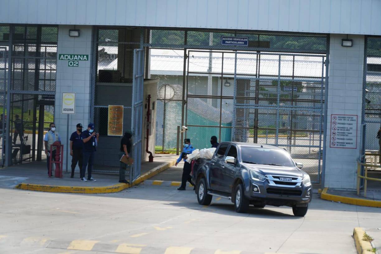 En el reclusorio hay más de 1,500 privados de libertad de los cuales 569 son de la Pandilla 18. En el módulo donde estaban los ahora occisos había internos 90 reos.