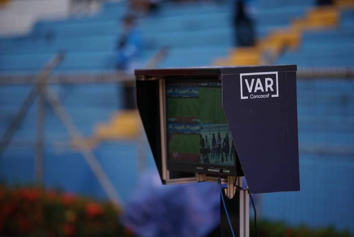 El videoarbitraje quedó listo minutos antes del partido.