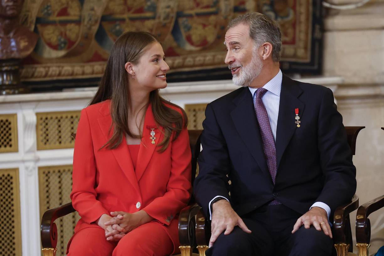 El rey Felipe VI junto a la princesa heredera.