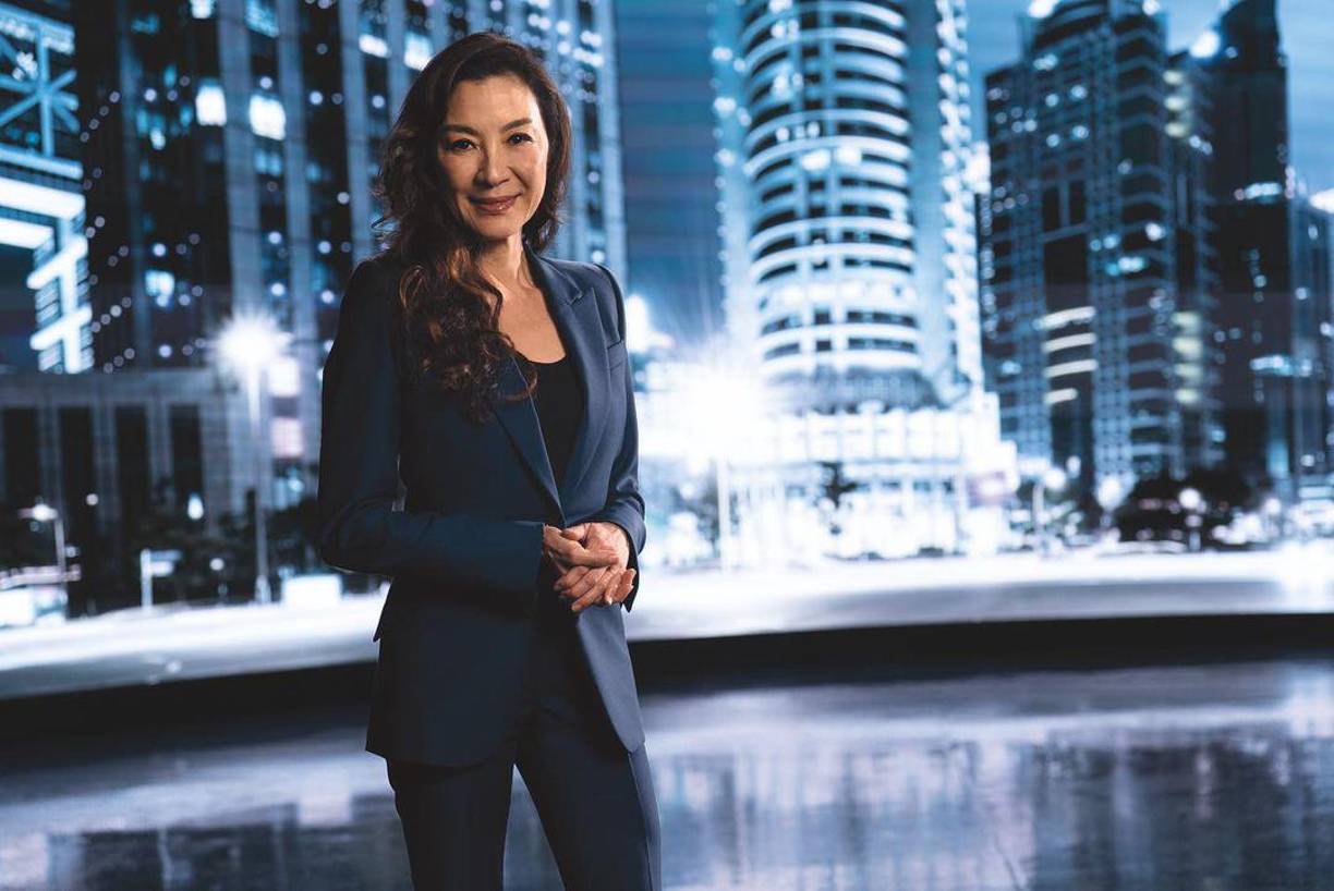 Comenzó su carrera de actuación gracias a un comercial con Jackie Chan para anunciar la marca de relojes de una de las empresas de Dickson Poon, despues de esto, el le ofreció a Michelle un contrato cinematográfico.