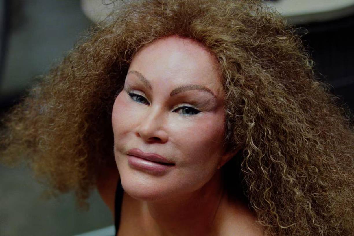 A los 84 años de edad falleció Jocelyn Wildenstein, conocida en los medios de espectáculos como “Catwoman” por sus rasgos felinos debido a una gran cantidad de cirugías plásticas.