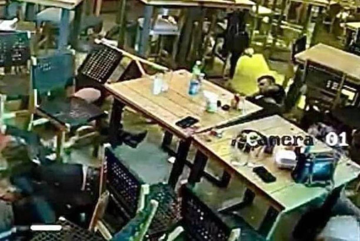 Además, era activo en redes sociales, donde presumía de armas y chalecos tácticos con las iniciales del CJNG, lo que ayudaba a consolidar su imagen de poder dentro de la organización criminal.