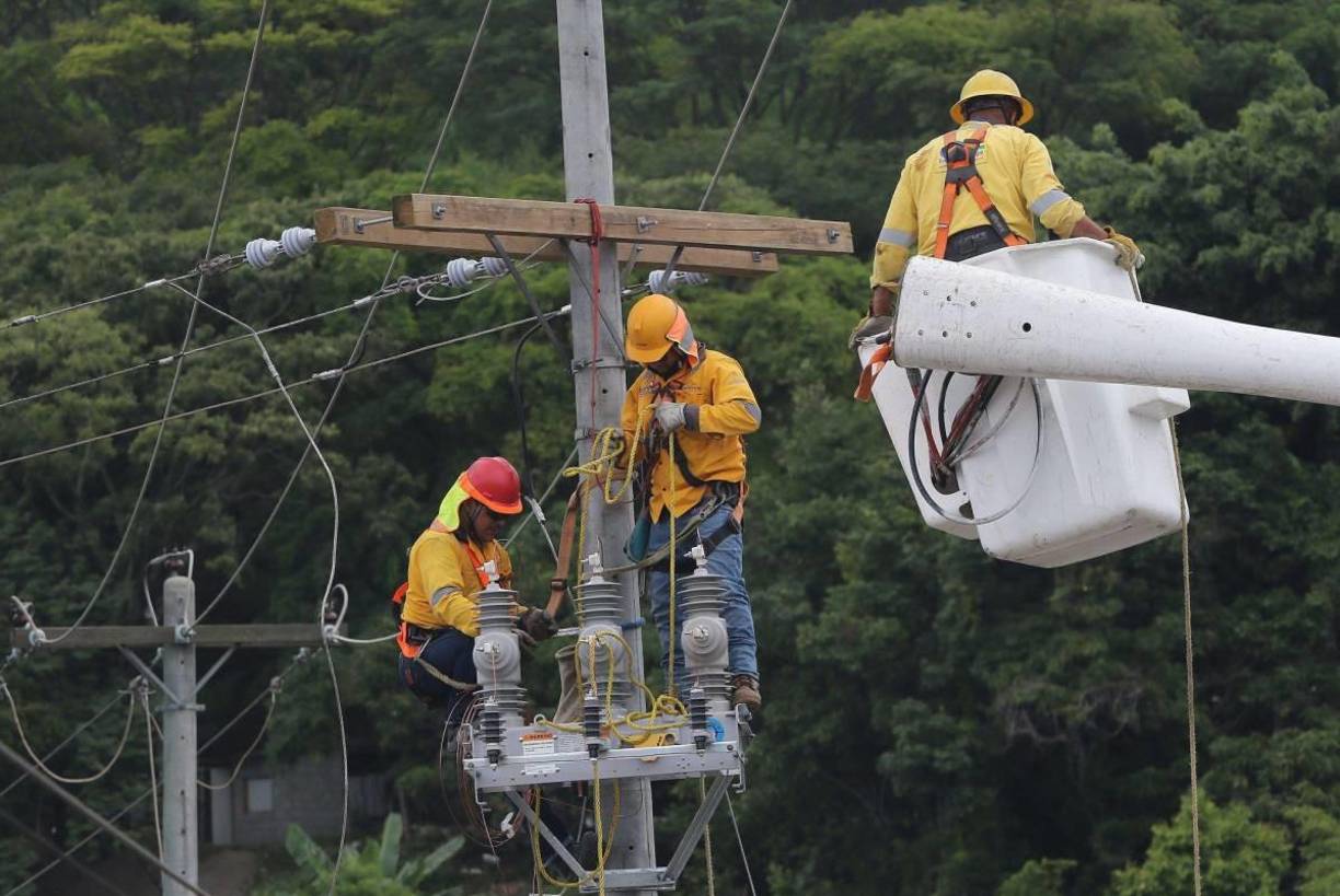 La Empresa Nacional de Energía Eléctrica (Enee) programó interrupciones del servicio en cinco municipios del norte, centro y occidente del país. 