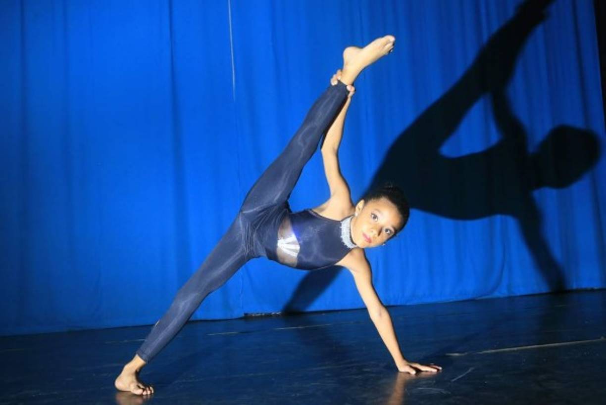 Yoser y Karla Padilla bailan ballet, tap, jazz y acro dance. Los hermanitos sueñan con ser profesores de baile en el futuro.