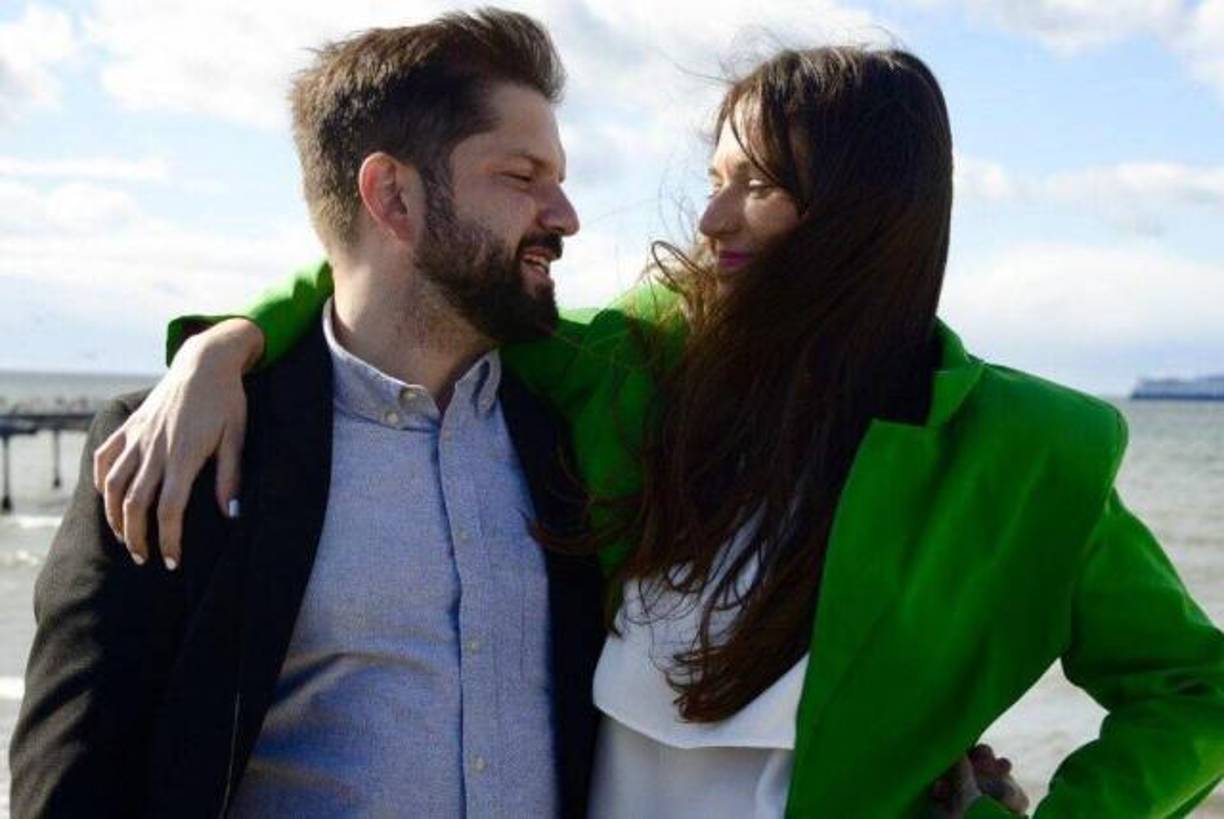 “Hace un par de semanas decidimos separar nuestros caminos en lo relativo a nuestra relación de pareja por visiones distintas sobre el futuro íntimo. Pero decidimos (sabemos más bien) que vamos a seguir siendo compañeros para siempre”, reveló. 