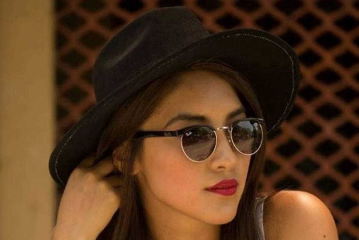 La joven tenía planeado cursar una maestría en España.