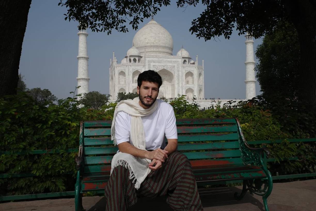 Yatra, oriundo de Medellín, se mostró a favor de que más latinos interpreten papeles protagónicos en Broadway y Hollywood para así demostrar que entre los latinos “hay talento, pasión, valores, ética y responsabilidad en el trabajo”.