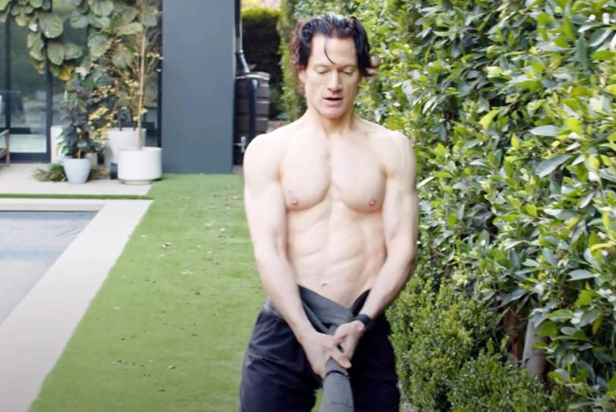 “Trato a atletas y celebridades de Hollywood, y nadie va más allá que Bryan”, dijo a Bloomberg News Jeff Toll, un internista que forma parte del equipo de Johnson.