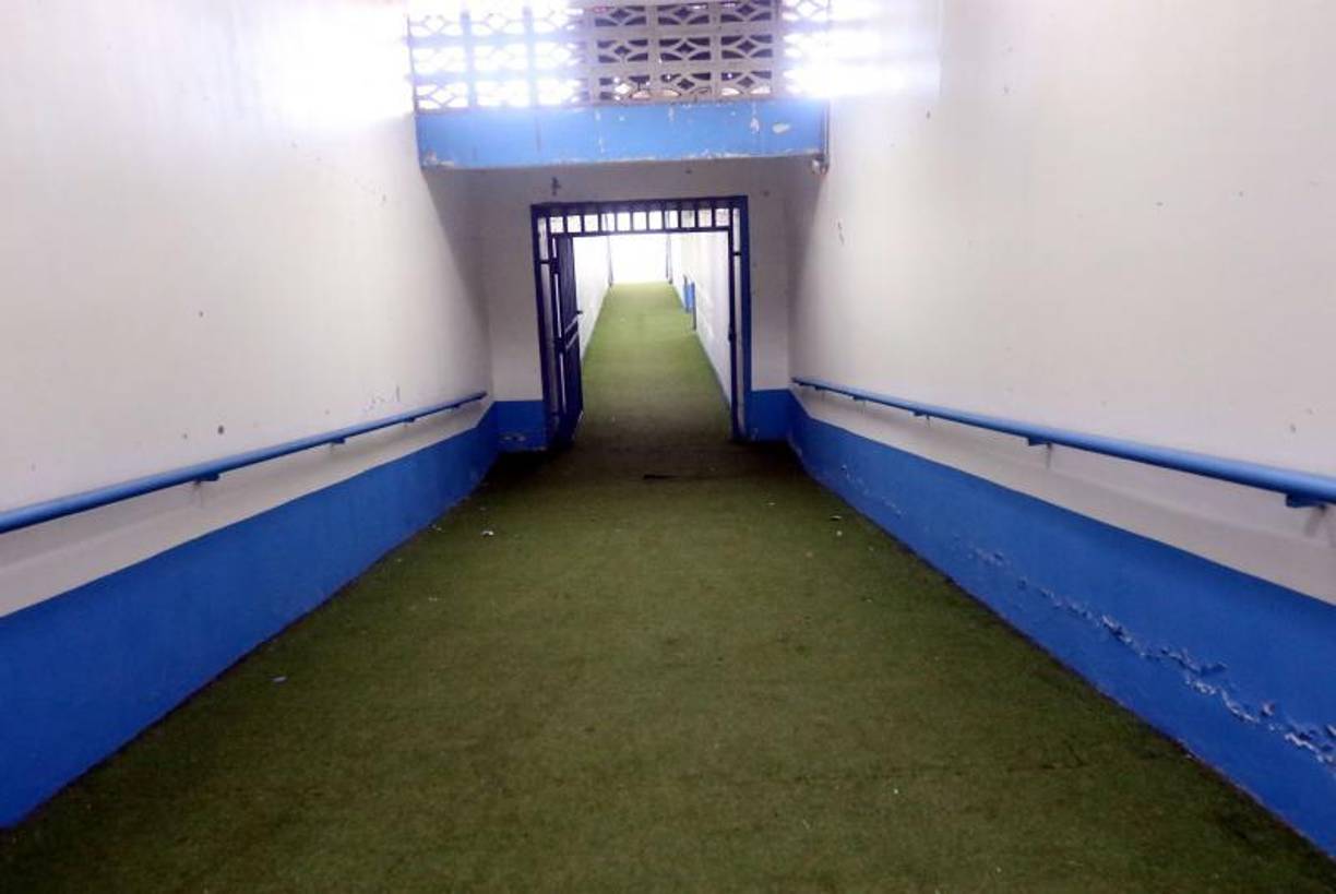 Olimpia y Motagua, los clubes que son locales en el Nacional, se han visto obligados a jugar en el estadio Carlos Miranda de Comayagua por los trabajos que se están llevando a cabo.