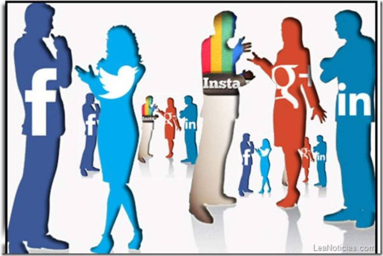 USUARIOS DE REDES SOCIALES.<br/>Un crecimiento similar ha tenido el uso de redes sociales a nivel mundial, cuyos usuarios pasaron de 2,078 millones en 2015 a 2,307 millones en 2016. Cerca de la mitad de esos usuarios le pertenecen a Facebook.<br/>