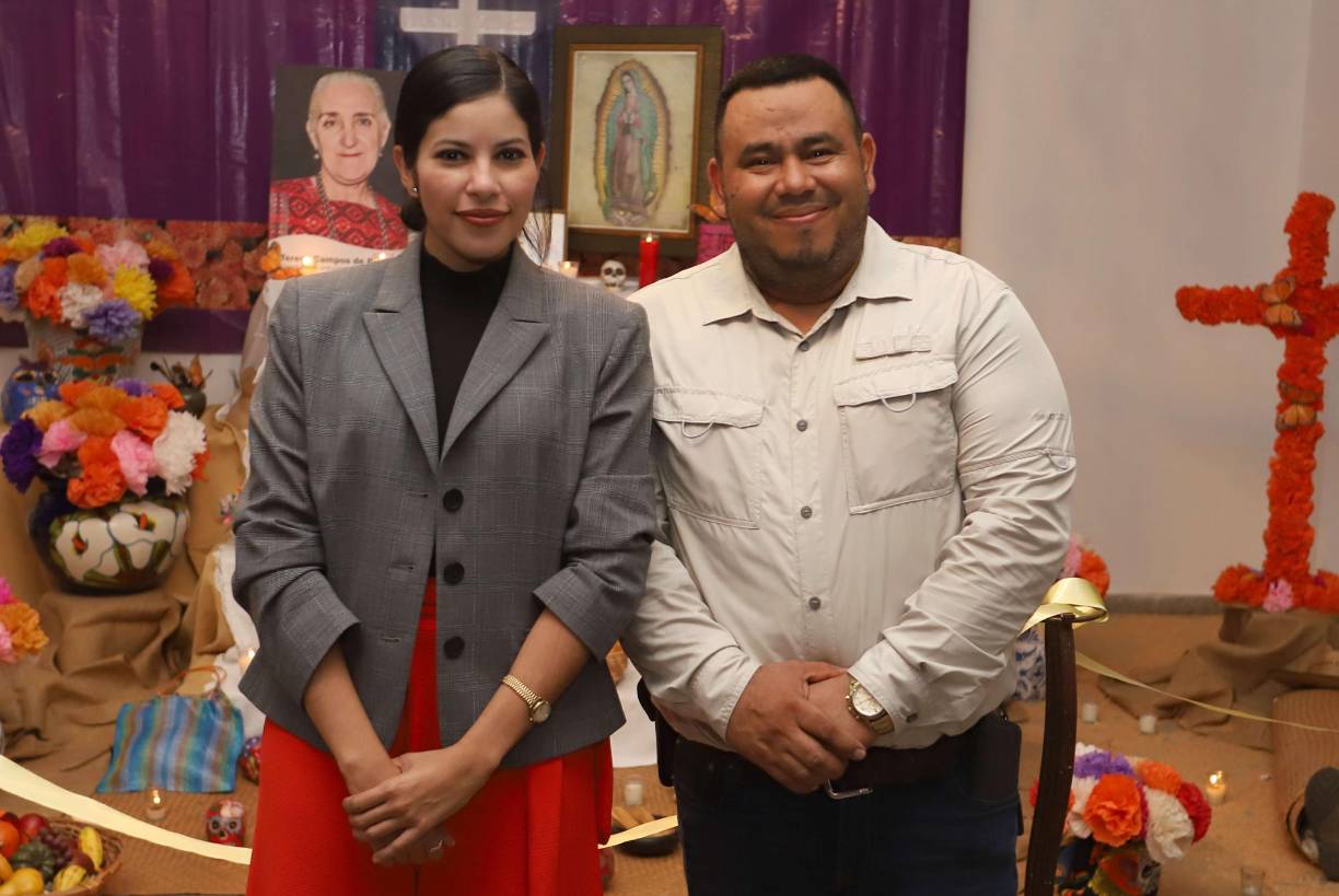 Gina Paguada y Abdías Medina