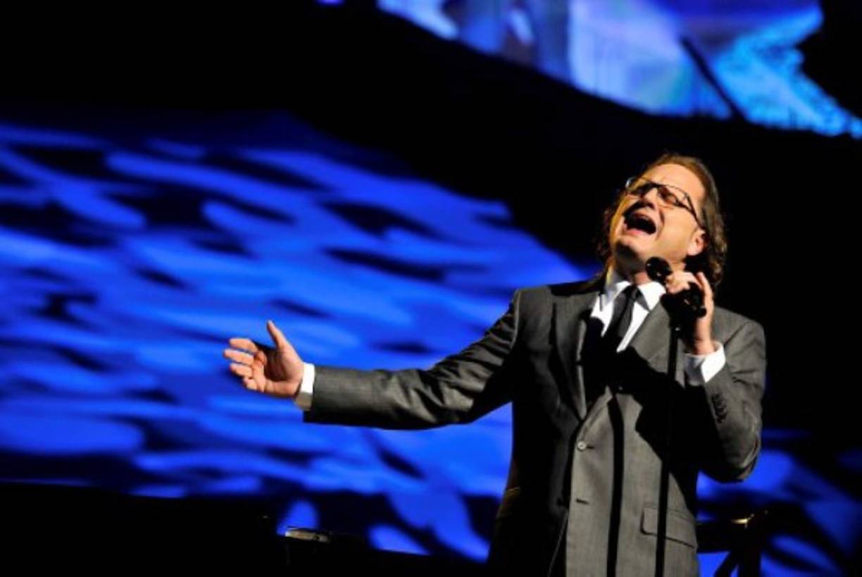 Ese proyecto tuvo gran impacto pues logró grabar más de 25 canciones en dos horas de concierto donde tuvo a cantantes como Jesús Adrián Romero, Danilo Montero, Marcela Gándara, Alex Campos, Cristal Lewis y otros.