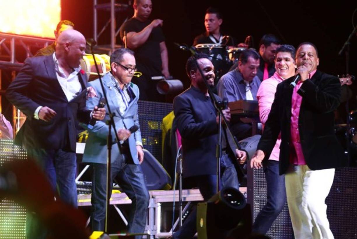Un éxito fue el concierto que reunió a Wilfrido Vargas con sus mejores estrellas.
